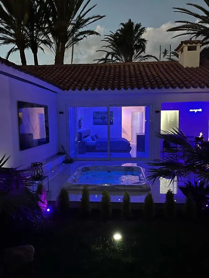 Sun Club Luxus Bungalow Projecto 65 Maspalomas  Holiday home